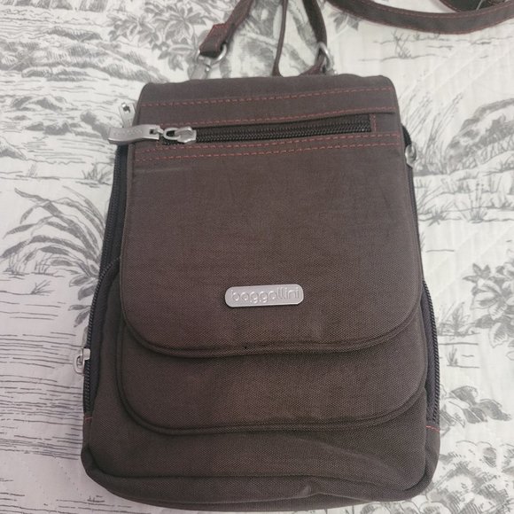 Baggallini Brown 6 x 8 Crossbody Bag